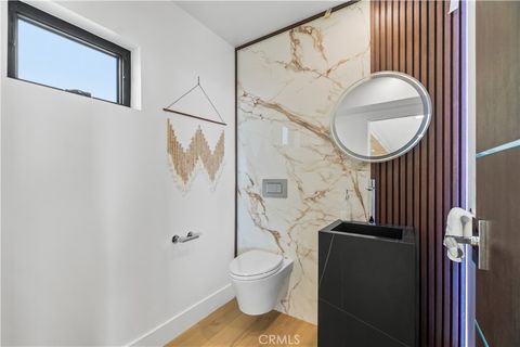 Tiny photo for 214 El Porto Street, Manhattan Beach, CA 90266 (MLS # SB25146217)