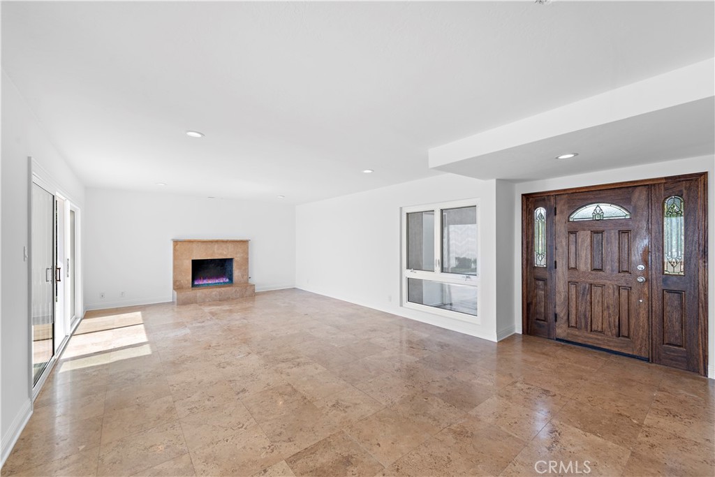 Top Of The World (TOW) - Residential Lease