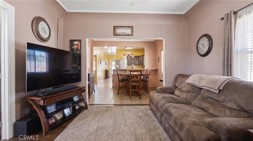 457 N Fresno
