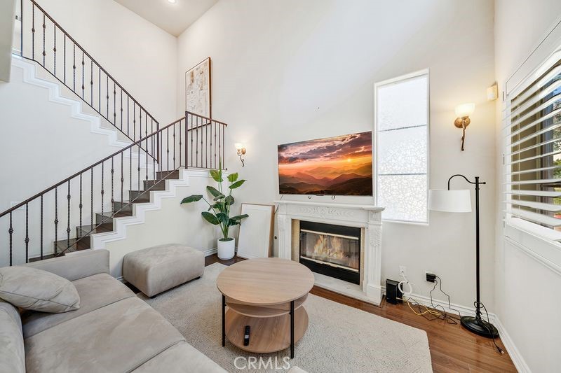 255 S California