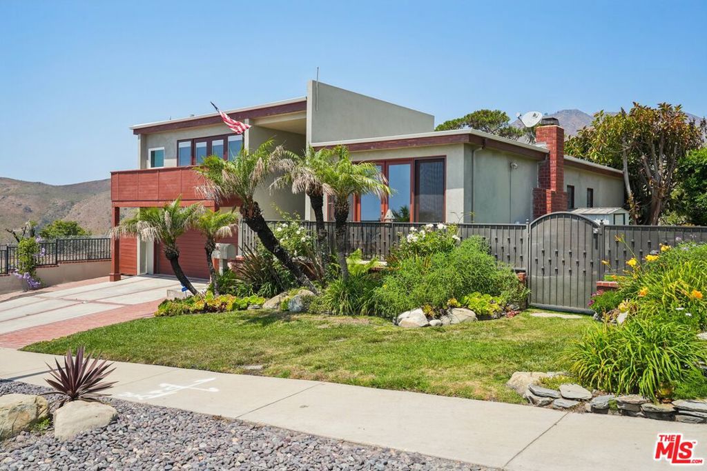 3543 shoreheights drive