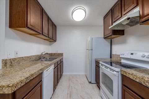 32200 Cathedral Canyon Drive 89 Cathedral City CA 92234