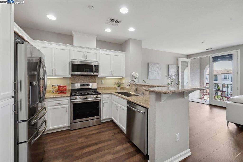 3275 Dublin Blvd 428