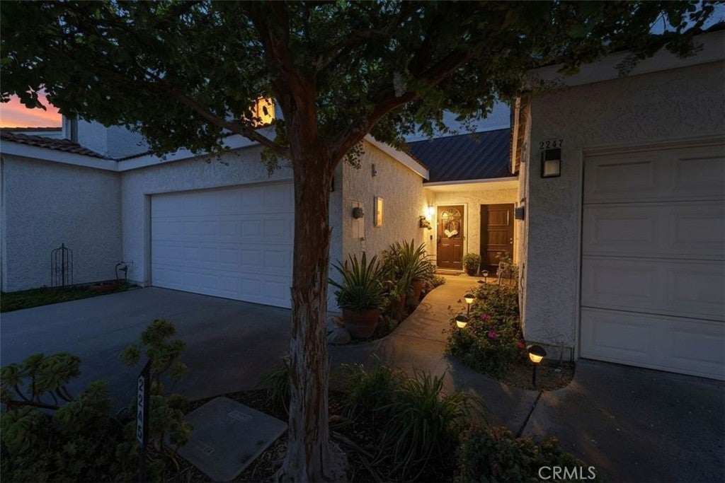 2245 Smoke Tree Lane