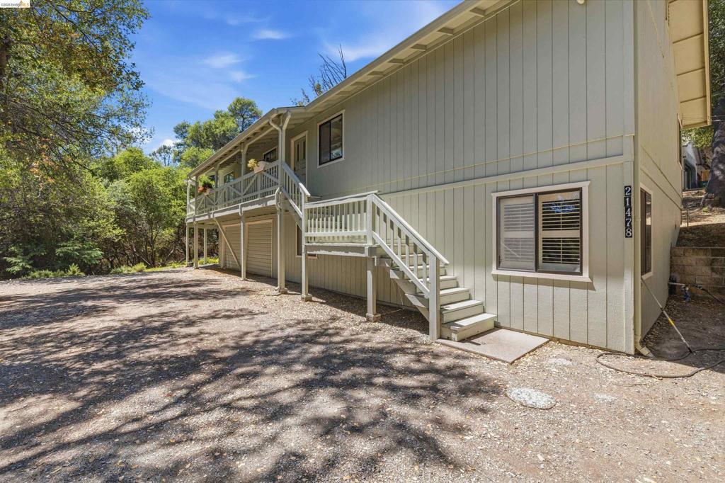 21478 Paseo De Los Portales
