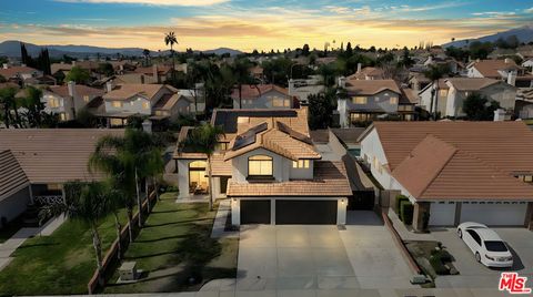 6886 Country Oaks Drive Highland CA 92346