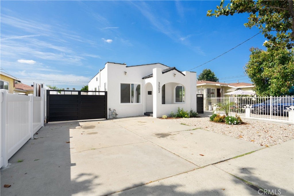 3500 W 111th Place, Inglewood CA 90303