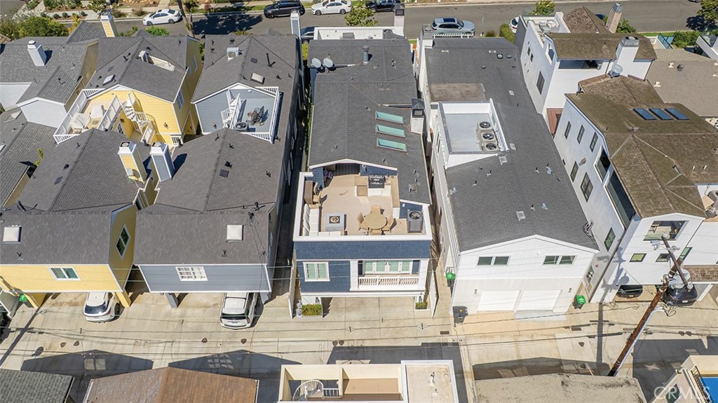 Corona del Mar North of PCH (CNHW) - Residential