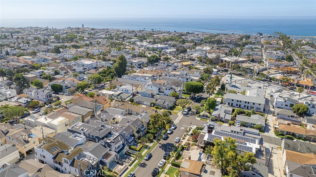 Corona del Mar North of PCH (CNHW) - Residential
