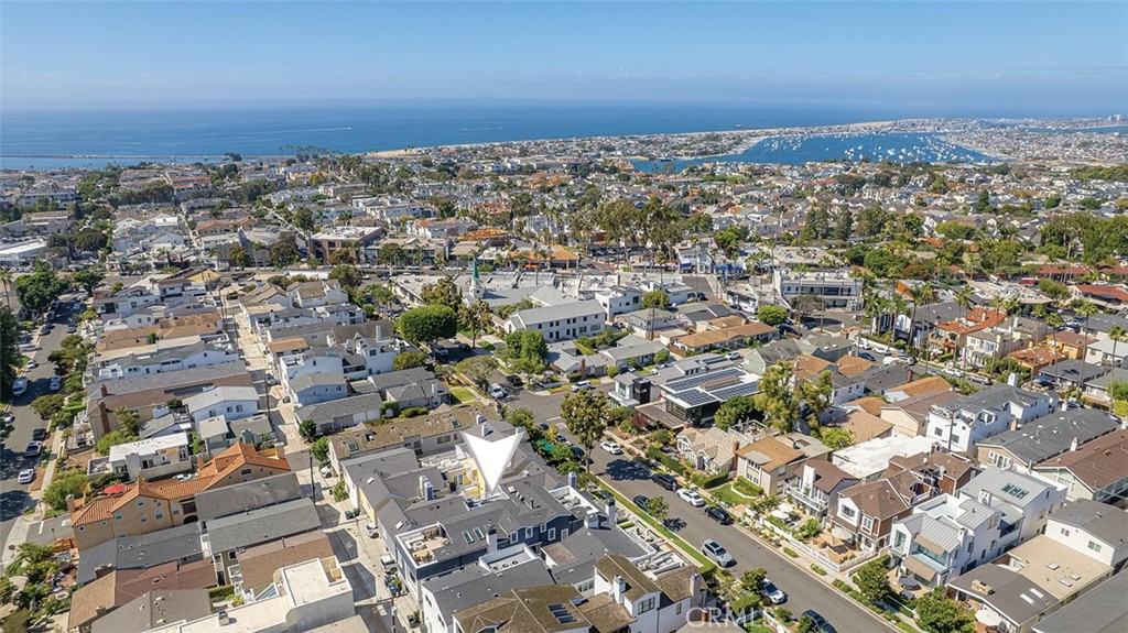 Corona del Mar North of PCH (CNHW) - Residential