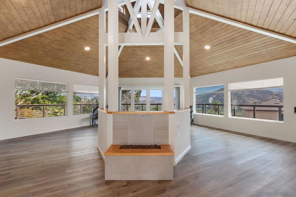 South Escondido - Residential Lease