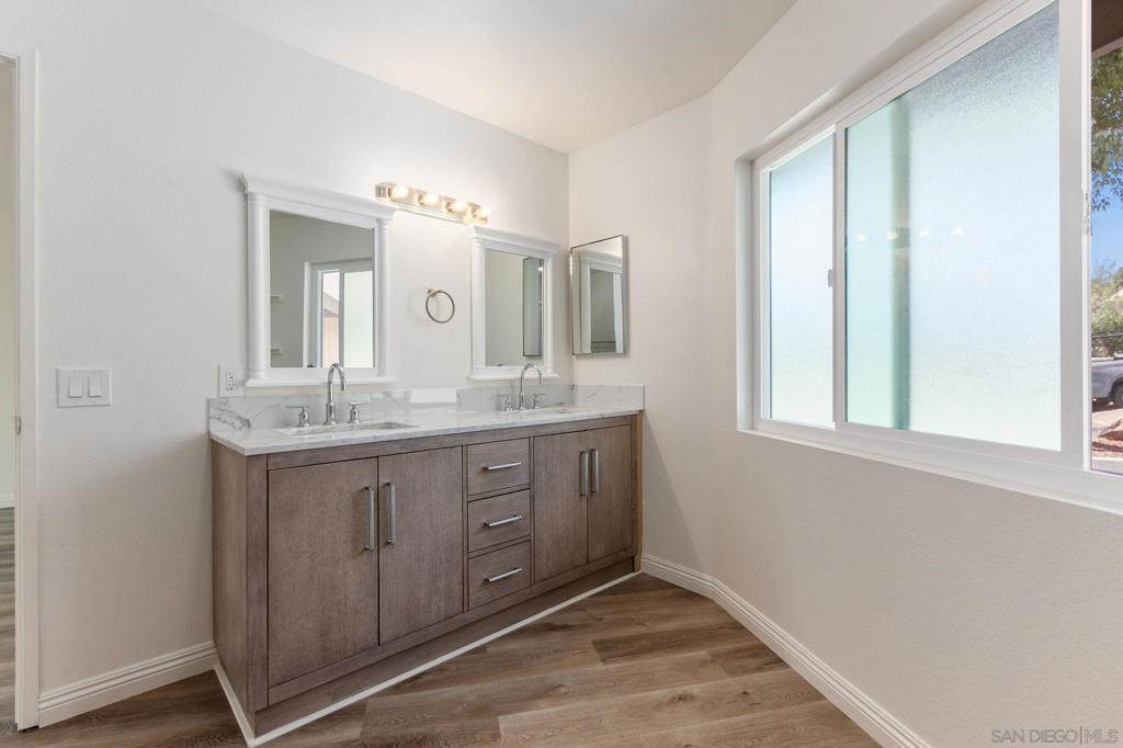 South Escondido - Residential Lease
