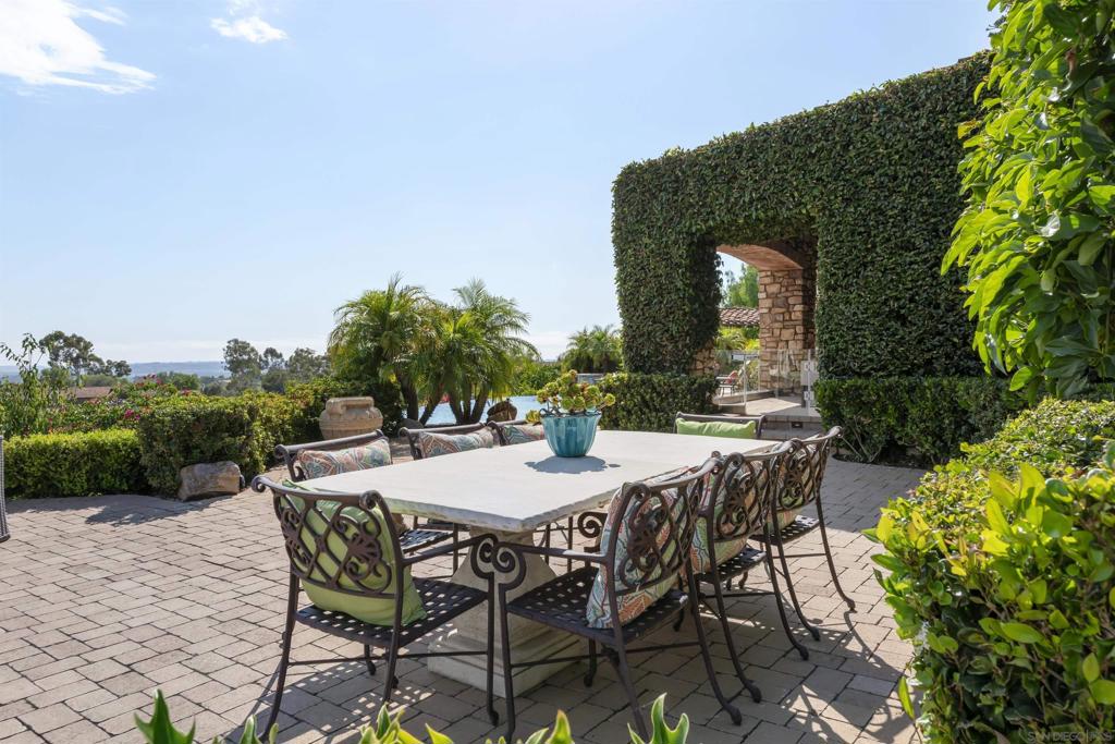 Santaluz - Residential