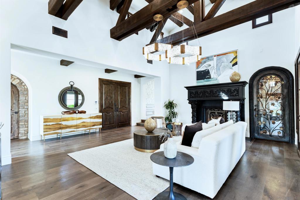 8325 Santaluz Pointe