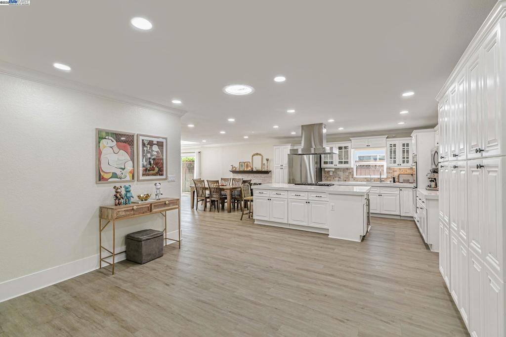 SUNDALE - Residential