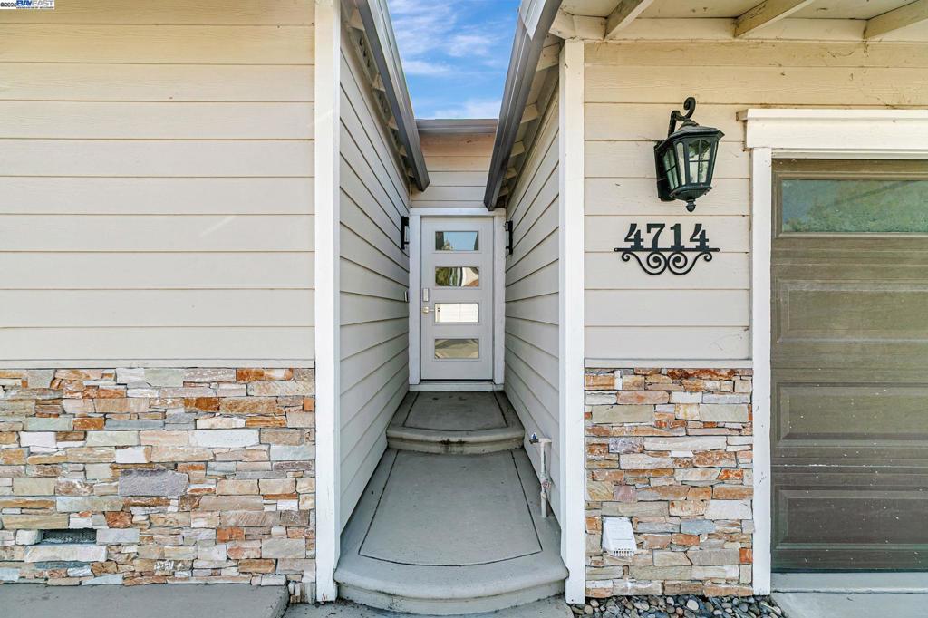 SUNDALE - Residential