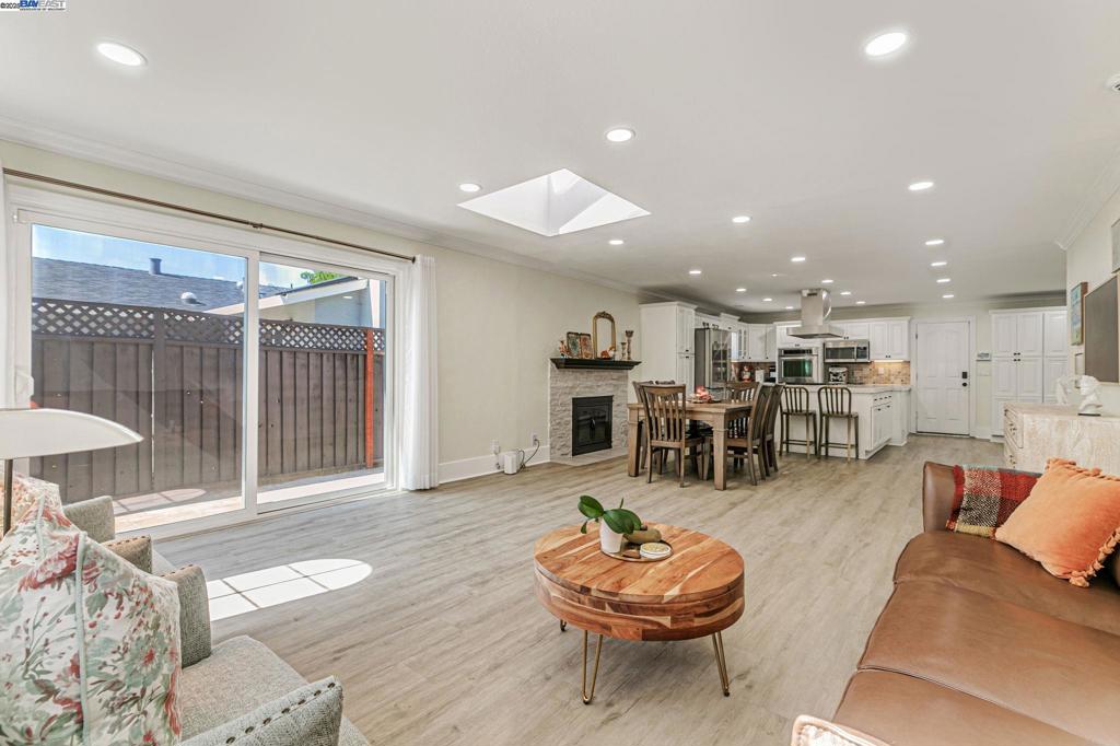 SUNDALE - Residential
