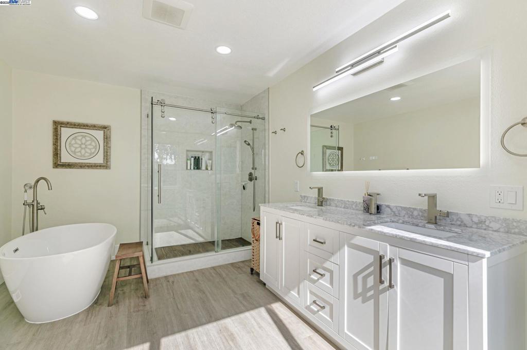 SUNDALE - Residential