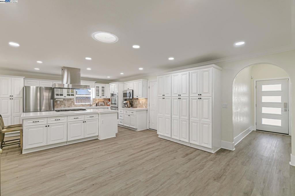 SUNDALE - Residential