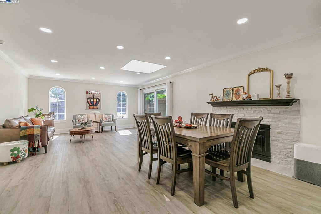 SUNDALE - Residential