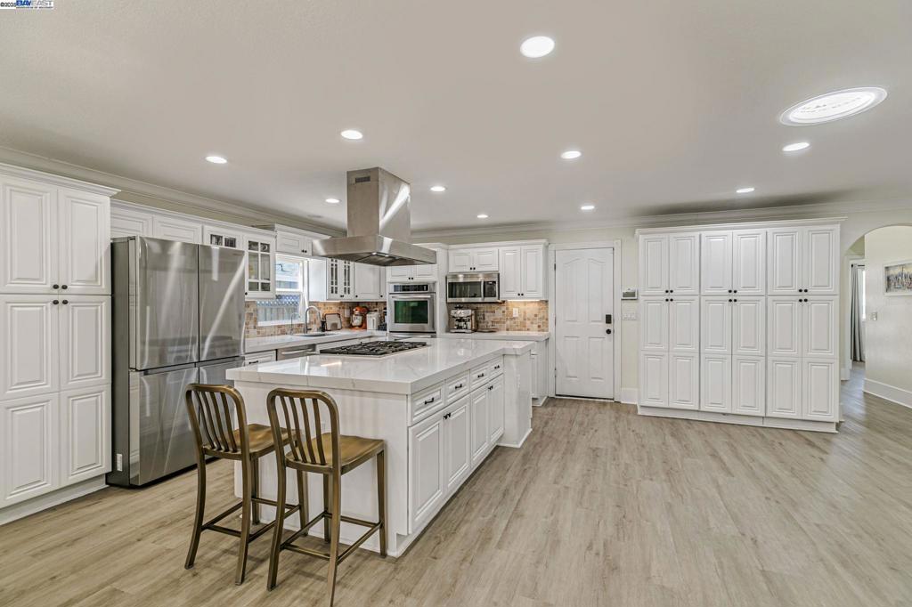 SUNDALE - Residential
