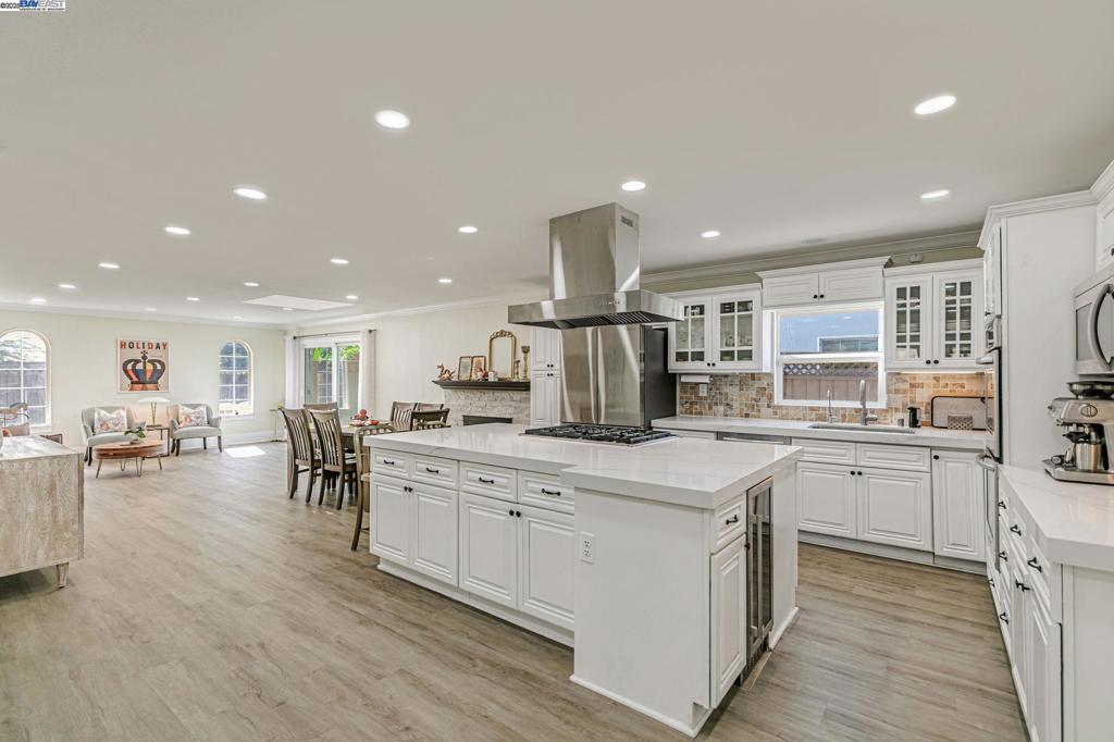 SUNDALE - Residential
