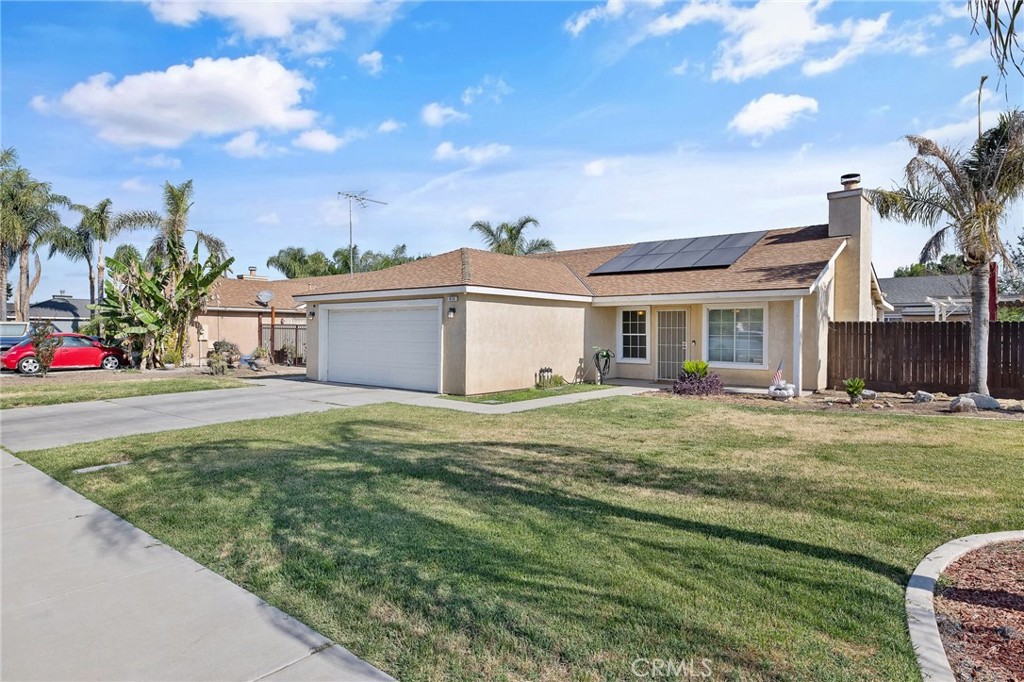 910 Mariposa Avenue