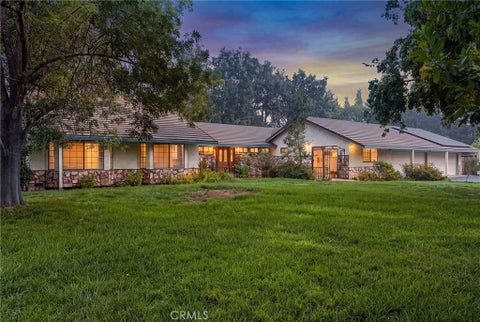 Photo of 12 Quadra Court, Chico, CA 95928 (MLS # SN26214252)