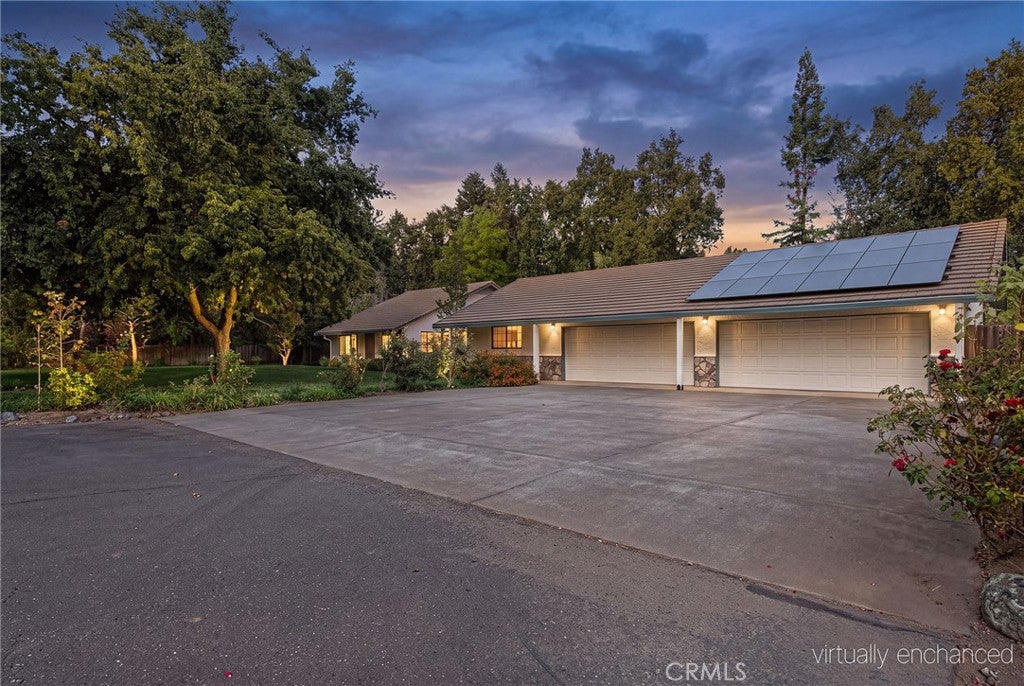12 Quadra Court
