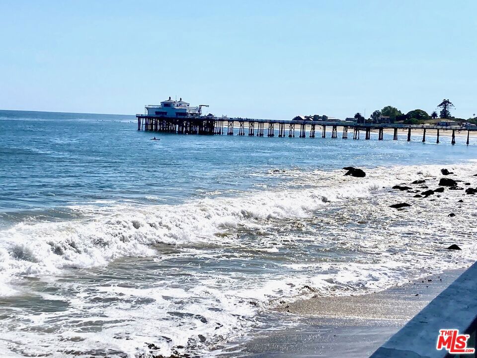 Prime Carbon Beach location. This large 1 bedroom unit boasts some of the best views in Malibu. Renovations have just been completed. Very nicely updated. Sit on your private deck and enjoy the views of the Malibu Pier and the marine life. Large kitchen with counter. Light and bright unit in a fantastic location close to all restaurants and shopping. Won't last
