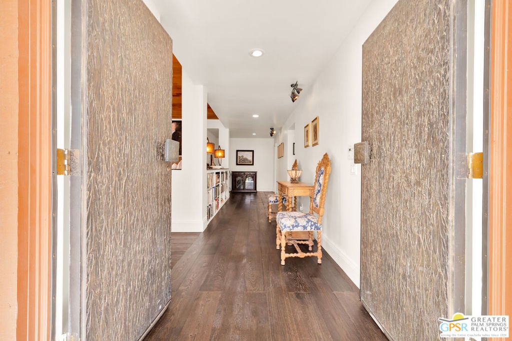 5 Vista Loma Drive