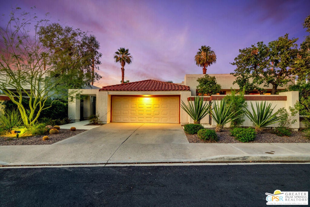 5 Vista Loma Drive