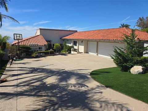 Photo of 6759 Alta Vista Drive, Rancho Palos Verdes, CA 90275 (MLS # PV26158026)
