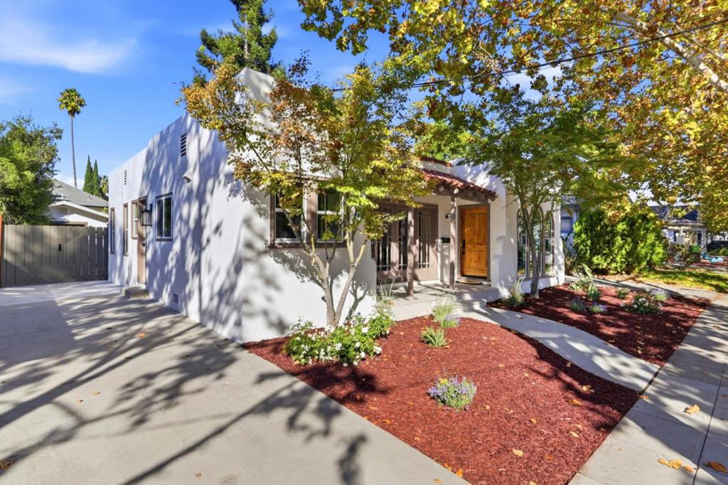 65 Cleaves Avenue