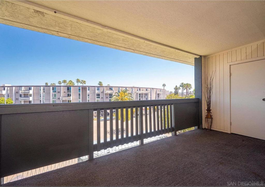3098 Rue Dorleans 325