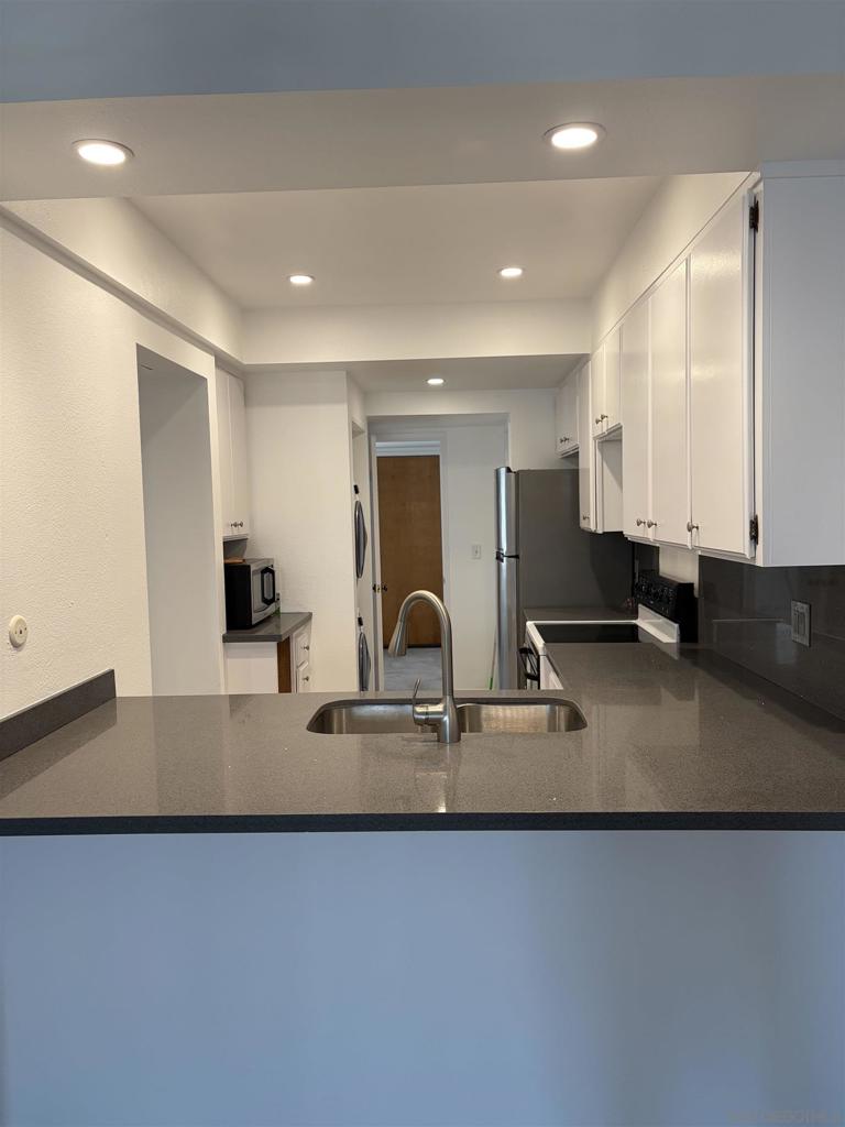 3098 Rue Dorleans 325