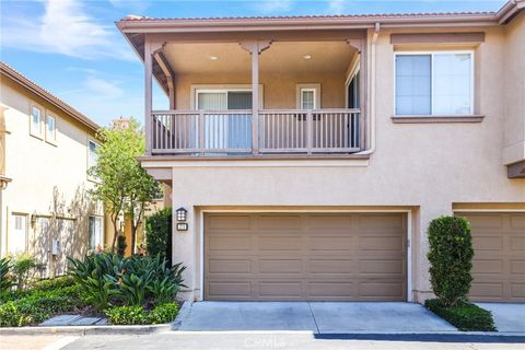 Photo of 21 Bellevue, Irvine, CA 92602 (MLS # OC26105234)