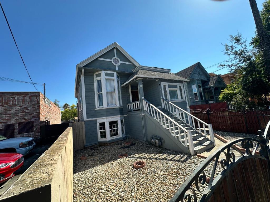 22 S 10th Street