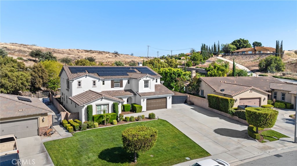 16352 Sierra Heights