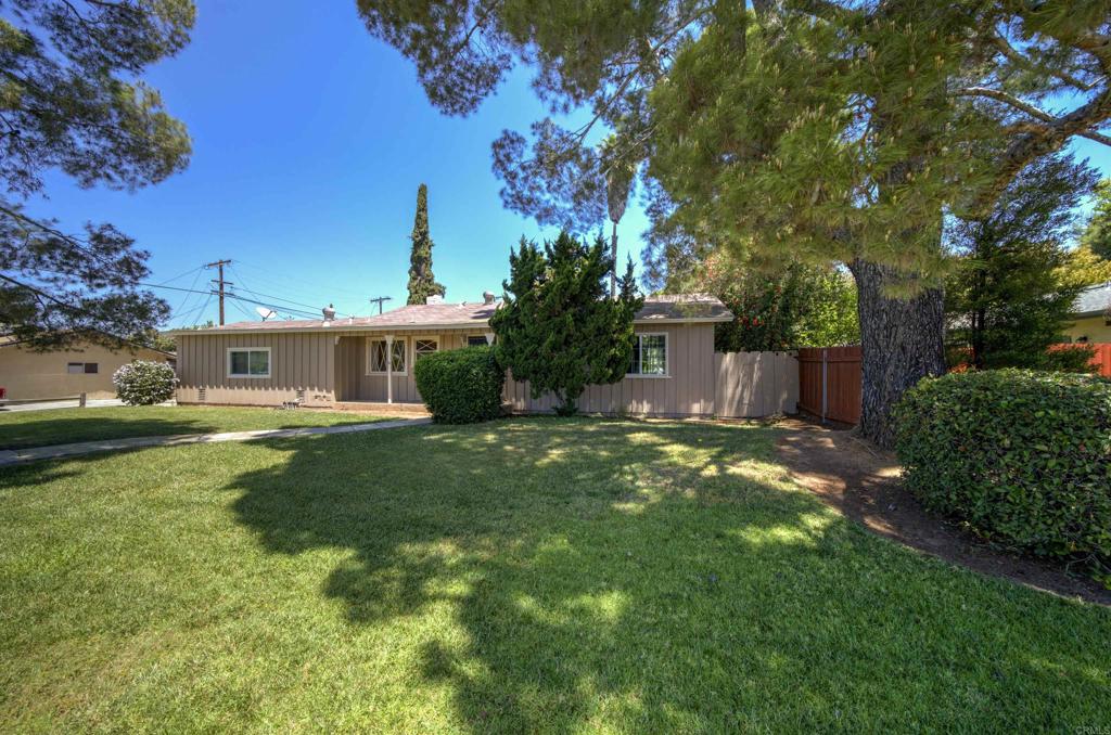 1130 S Tulip St