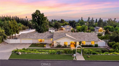 Photo of 420 E 25th Street, Upland, CA 91784 (MLS # CV26202532)