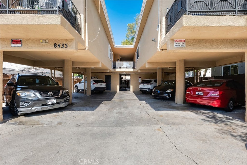 8435 Willis Ave