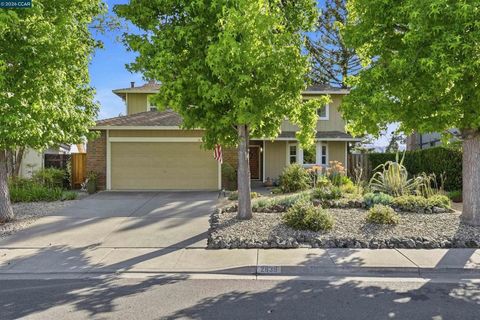 Photo of 2839 Rockridge Dr DR, Pleasant Hill, CA 94523 (MLS # 41134940)