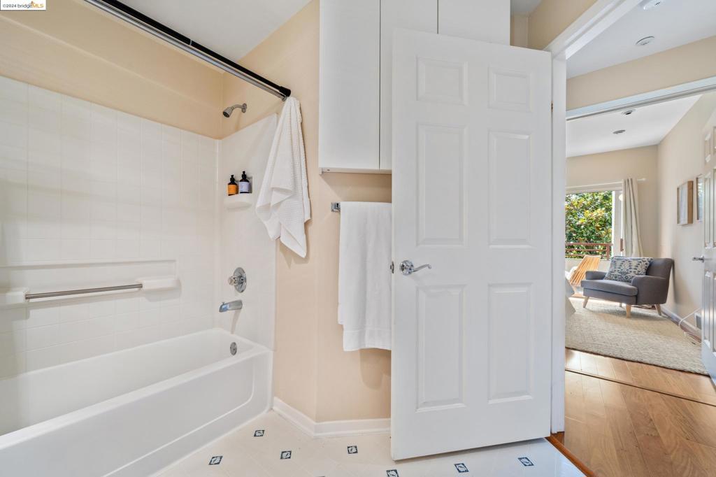 PARKWOOD - Residential