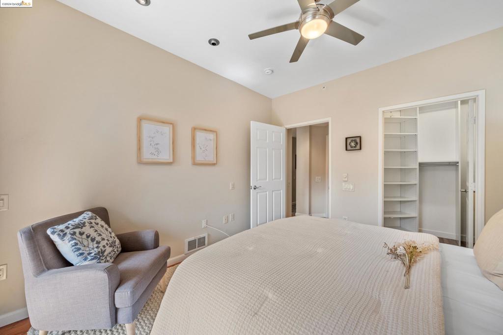 PARKWOOD - Residential