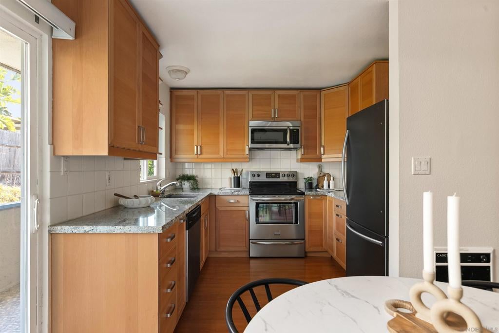4079 Huerfano Ave 216