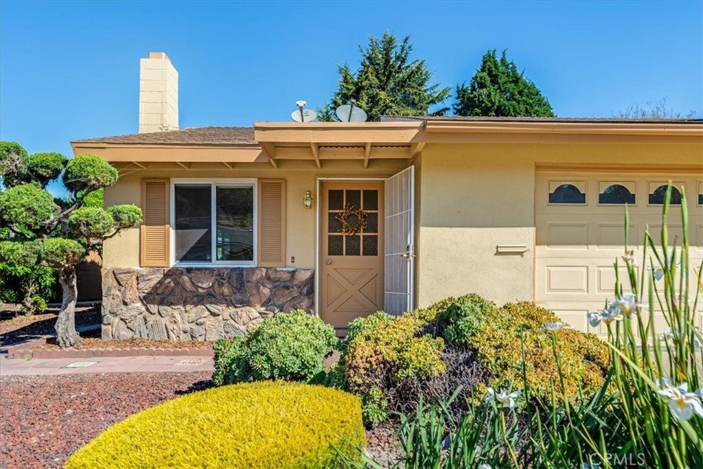 857 Mesa Drive