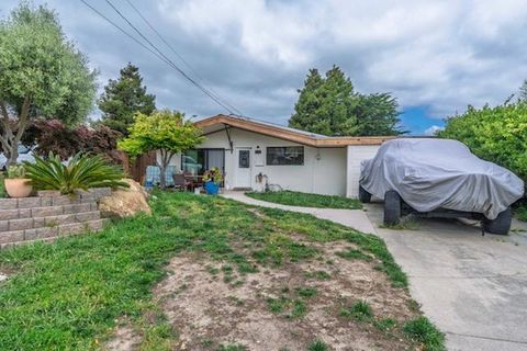 Photo of 124 Hebard Street, Santa Cruz, CA 95060 (MLS # ML82042895)
