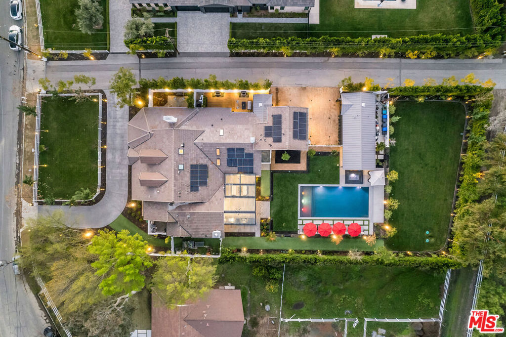 5525 Paradise Valley Road