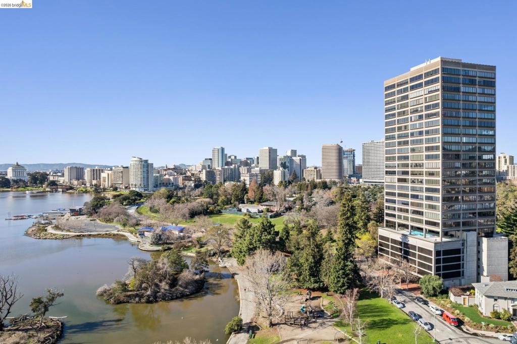 565 565 Bellevue Ave 806